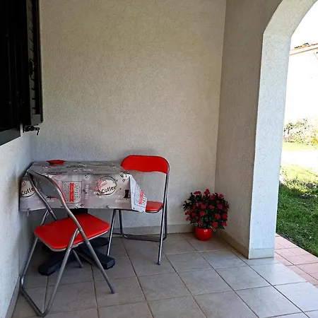 Apartman Dora Pula Exterior photo